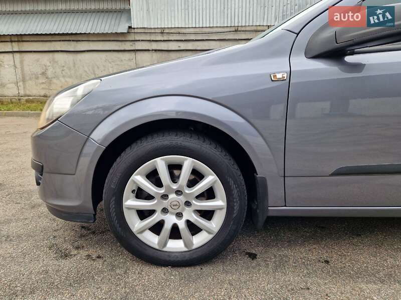 Універсал Opel Astra 2006 в Києві