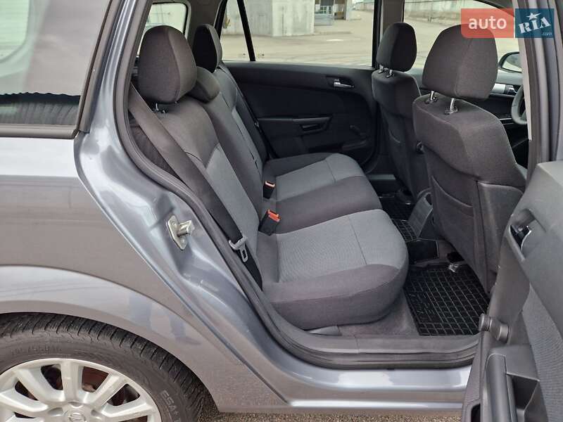 Універсал Opel Astra 2006 в Києві