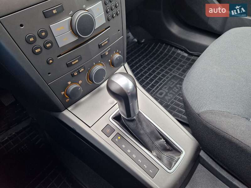 Універсал Opel Astra 2006 в Києві