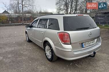 Универсал Opel Astra 2005 в 