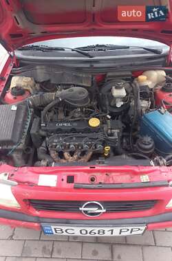 Хэтчбек Opel Astra 1997 в 