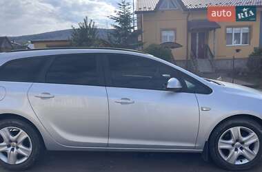 Универсал Opel Astra 2011 в 
