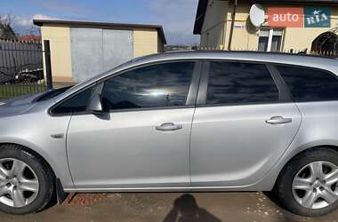 Универсал Opel Astra 2011 в 