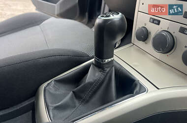 Хэтчбек Opel Astra 2008 в 
