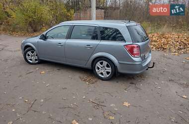 Универсал Opel Astra 2010 в 