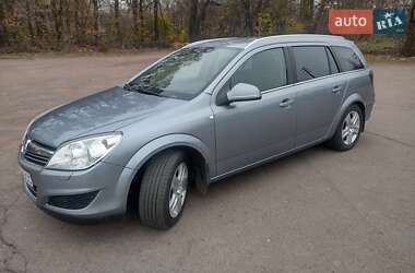 Универсал Opel Astra 2010 в 