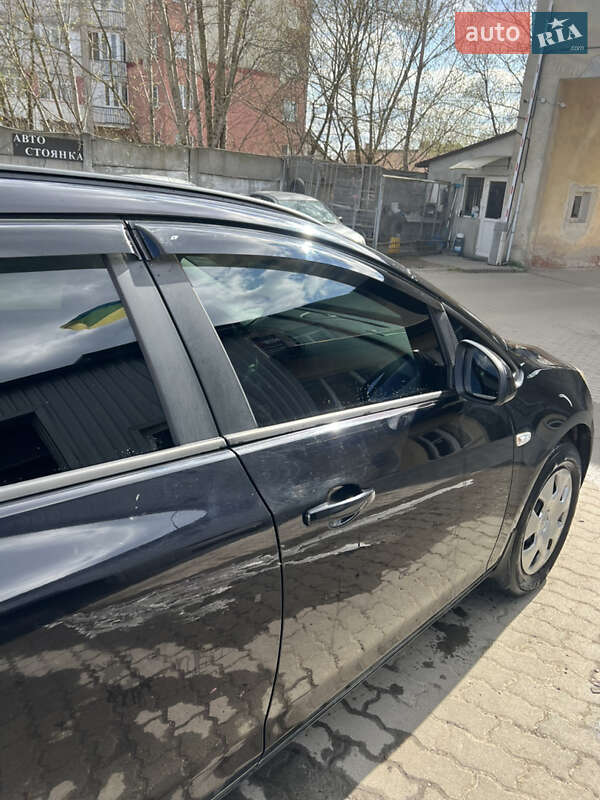 Универсал Opel Astra 2011 в Львове фото 11 Универсал Opel Astra 2011 в Львове