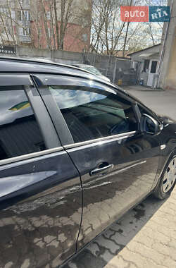 Универсал Opel Astra 2011 в 