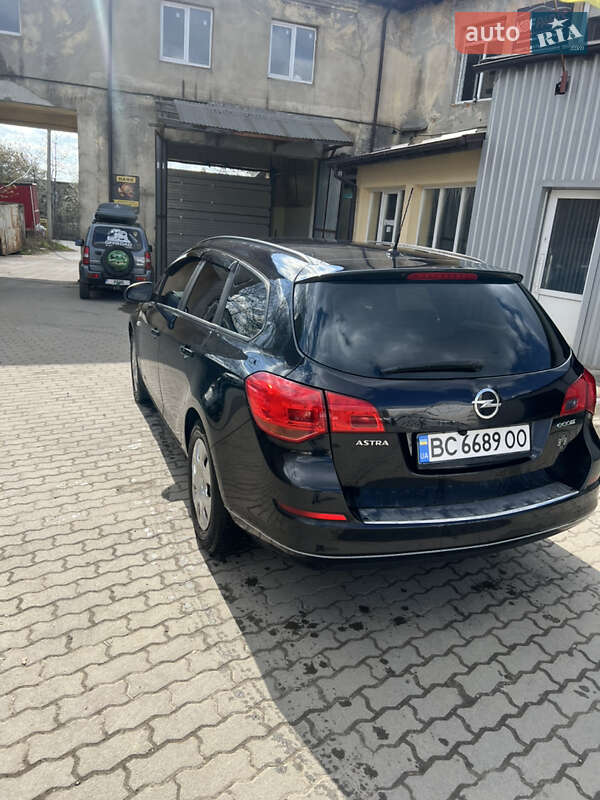 Универсал Opel Astra 2011 в Львове фото 14 Универсал Opel Astra 2011 в Львове