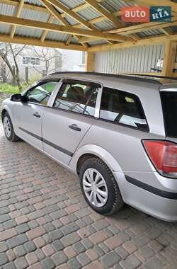 Универсал Opel Astra 2005 в 
