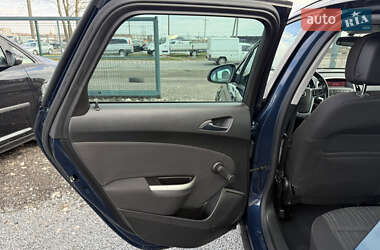 Универсал Opel Astra 2011 в 