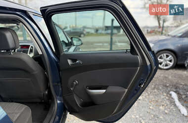 Универсал Opel Astra 2011 в 