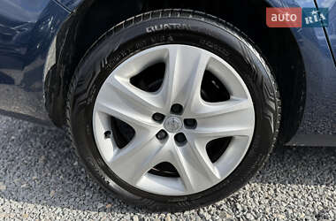 Универсал Opel Astra 2011 в 