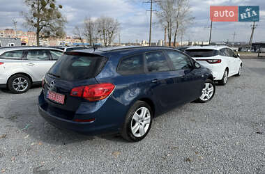 Универсал Opel Astra 2011 в 