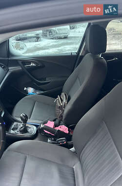 Универсал Opel Astra 2011 в 