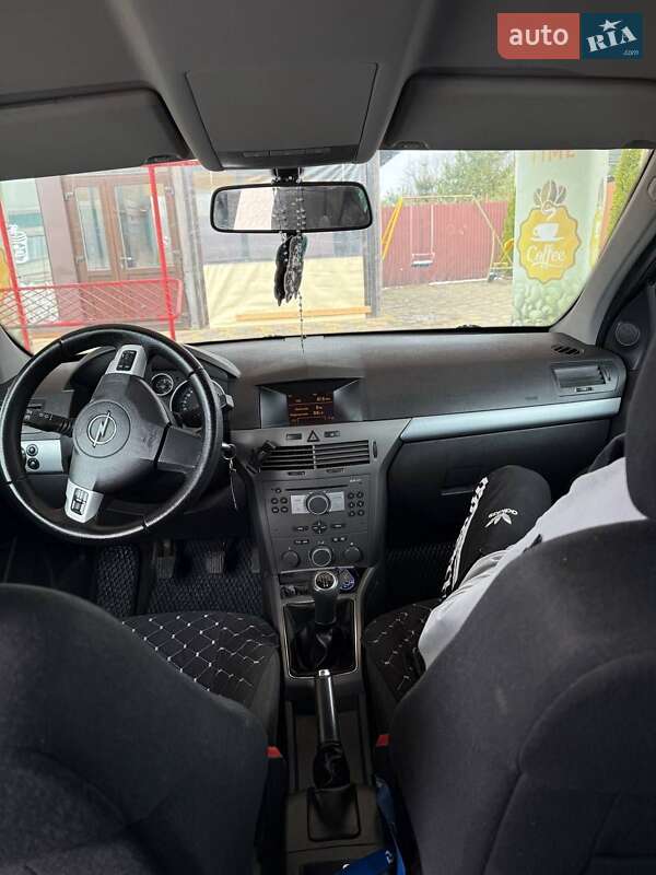 Універсал Opel Astra 2005 в Надвірній фото 8 Універсал Opel Astra 2005 в Надвірній