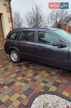 Универсал Opel Astra 2009 в 
