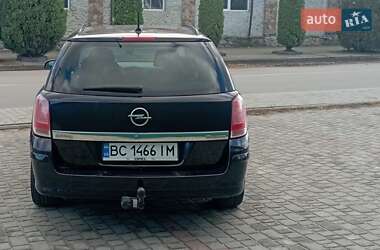 Универсал Opel Astra 2005 в 
