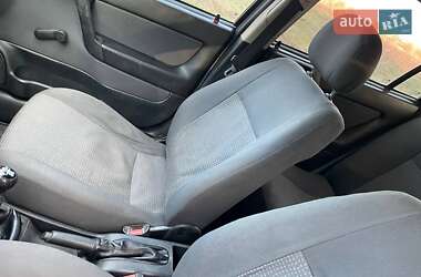 Седан Opel Astra 2007 в 