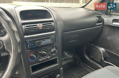 Седан Opel Astra 2001 в 