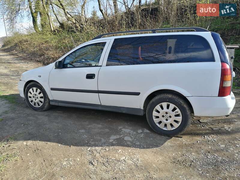 Універсал Opel Astra 2005 в Хусті