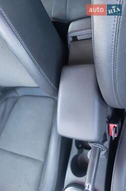 Універсал Opel Astra 2013 в 