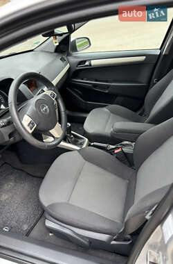 Универсал Opel Astra 2008 в 