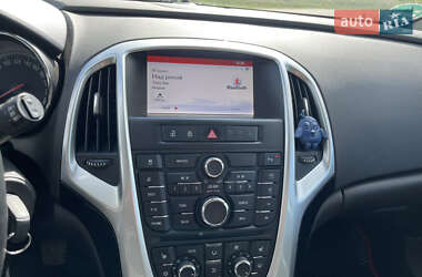 Универсал Opel Astra 2015 в 