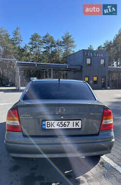 Седан Opel Astra 2009 в 