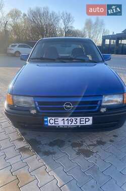 Хэтчбек Opel Astra 1992 в 