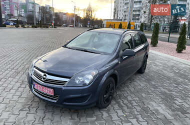 Универсал Opel Astra 2010 в 