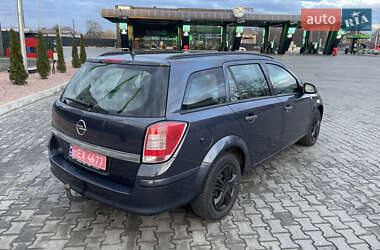 Универсал Opel Astra 2010 в 