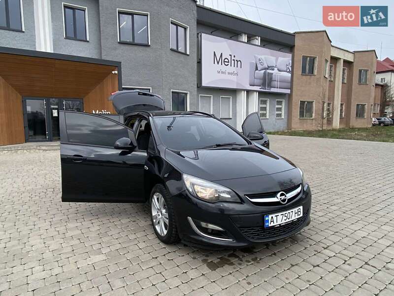 Универсал Opel Astra 2013 в Коломые
