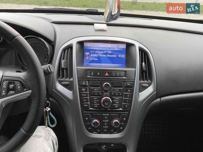 Универсал Opel Astra 2013 в Коломые