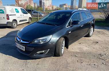 Универсал Opel Astra 2013 в 