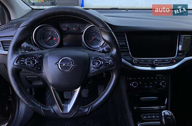 Универсал Opel Astra 2017 в 