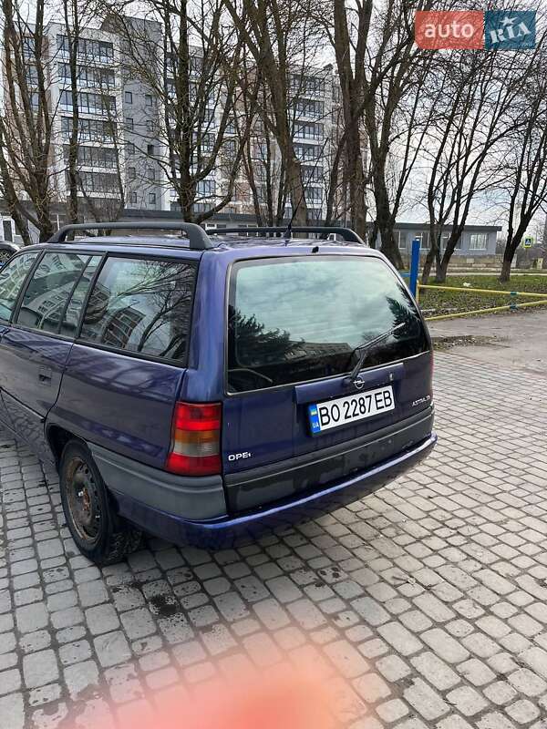 Универсал Opel Astra 1994 в Тернополе