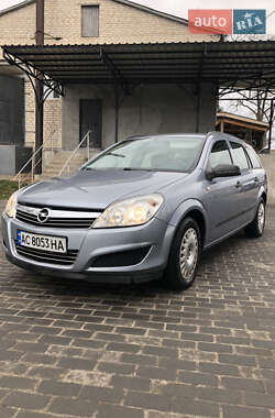 Универсал Opel Astra 2009 в 
