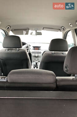 Универсал Opel Astra 2009 в 