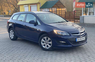 Универсал Opel Astra 2015 в Каменке