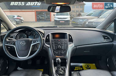 Універсал Opel Astra 2011 в 