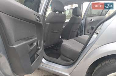 Хэтчбек Opel Astra 2008 в 