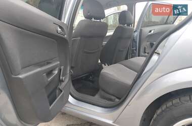 Хэтчбек Opel Astra 2008 в 