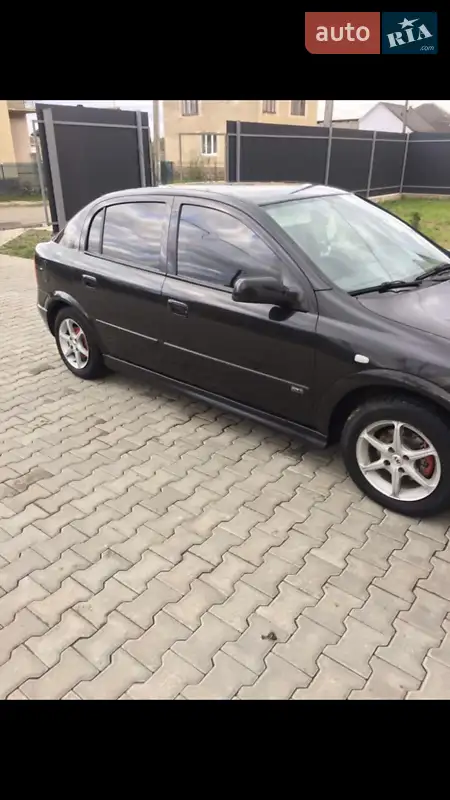 Хэтчбек Opel Astra 1999 в 
