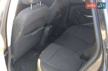 Універсал Opel Astra 2011 в 