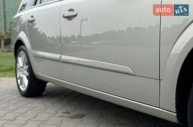Універсал Opel Astra 2008 в 
