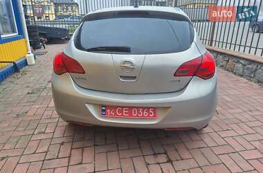 Хэтчбек Opel Astra 2010 в 