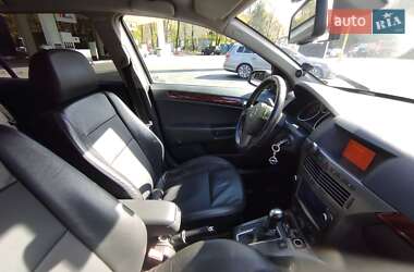 Універсал Opel Astra 2004 в 