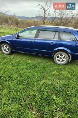 Универсал Opel Astra 2005 в 