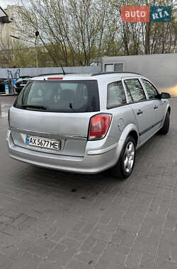 Универсал Opel Astra 2005 в 